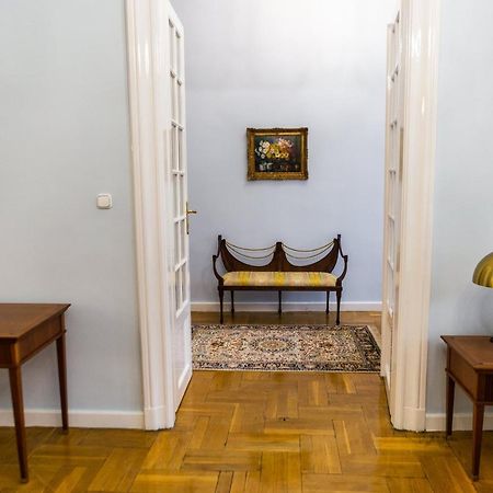 Luxury Downtown 3 Bedroom Apartment By Synagoge With Beautiful View Budapest Luaran gambar