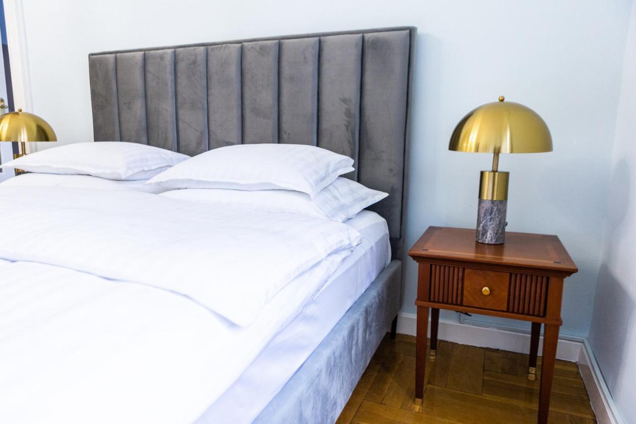 Luxury Downtown 3 Bedroom Apartment By Synagoge With Beautiful View Budapest Luaran gambar