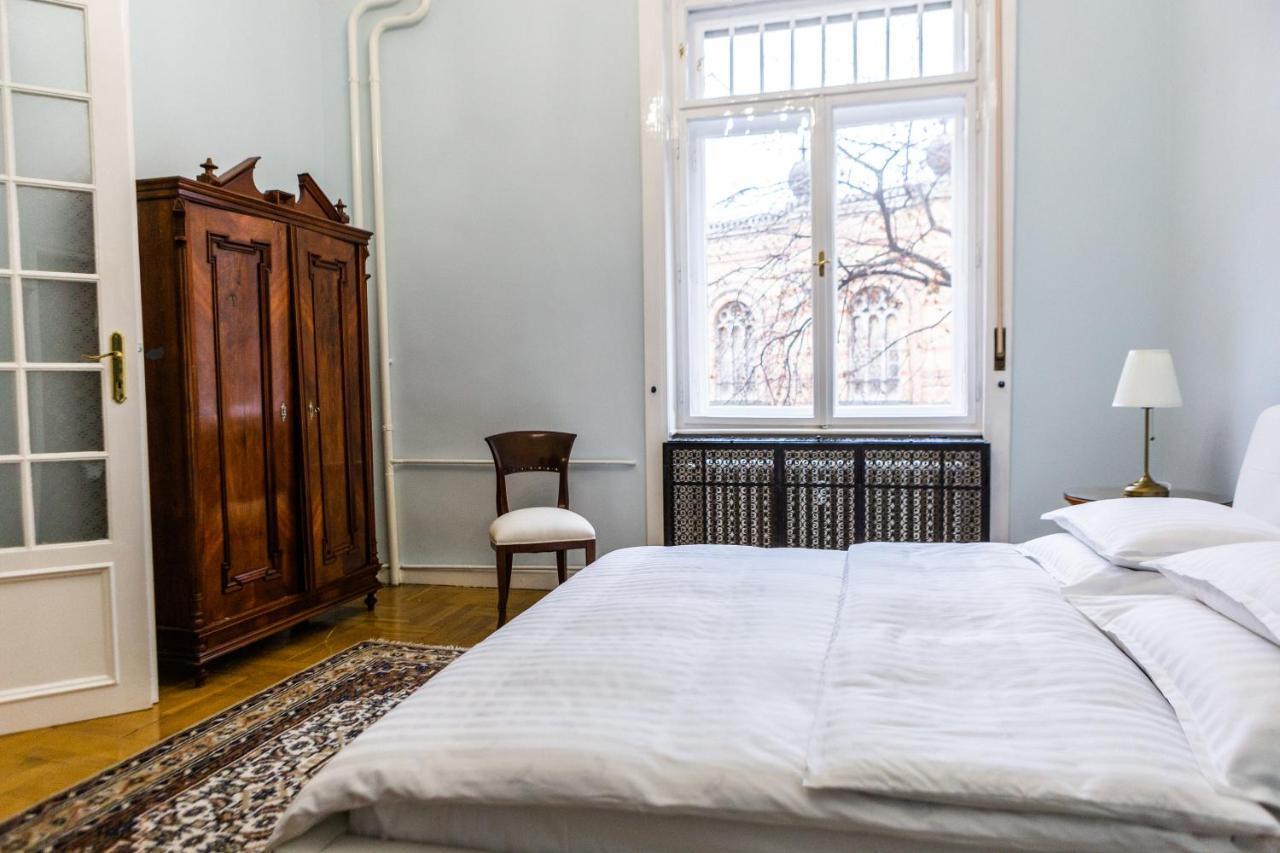 Luxury Downtown 3 Bedroom Apartment By Synagoge With Beautiful View Budapest Luaran gambar